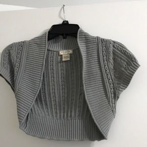 Gray knitted shrug